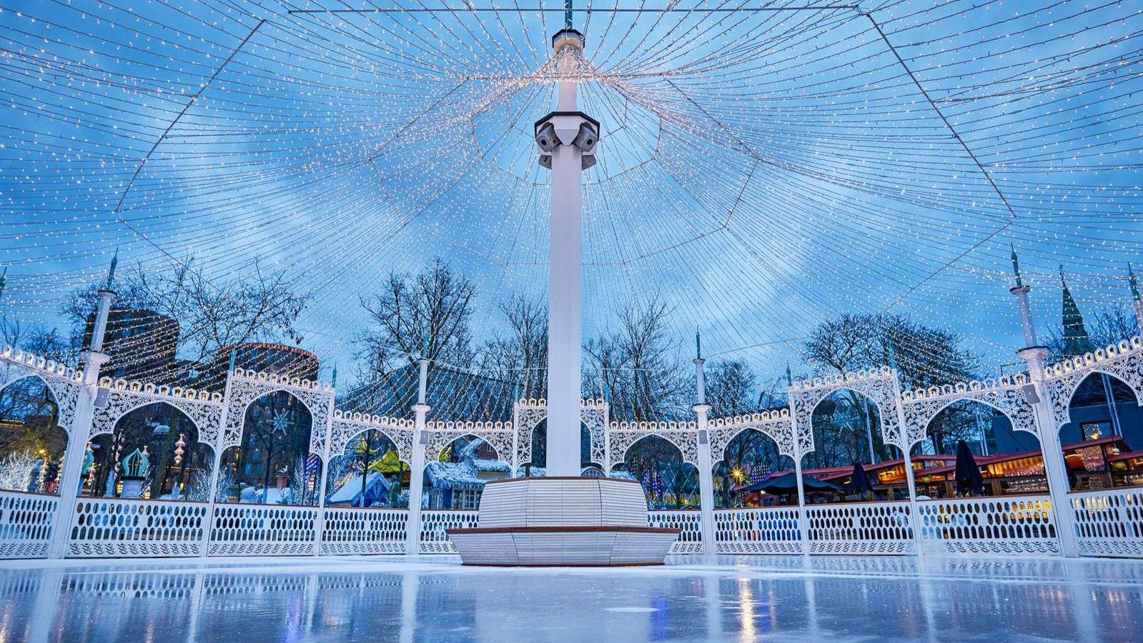 Ice Scating Winter in Tivoli | Lasse Salling