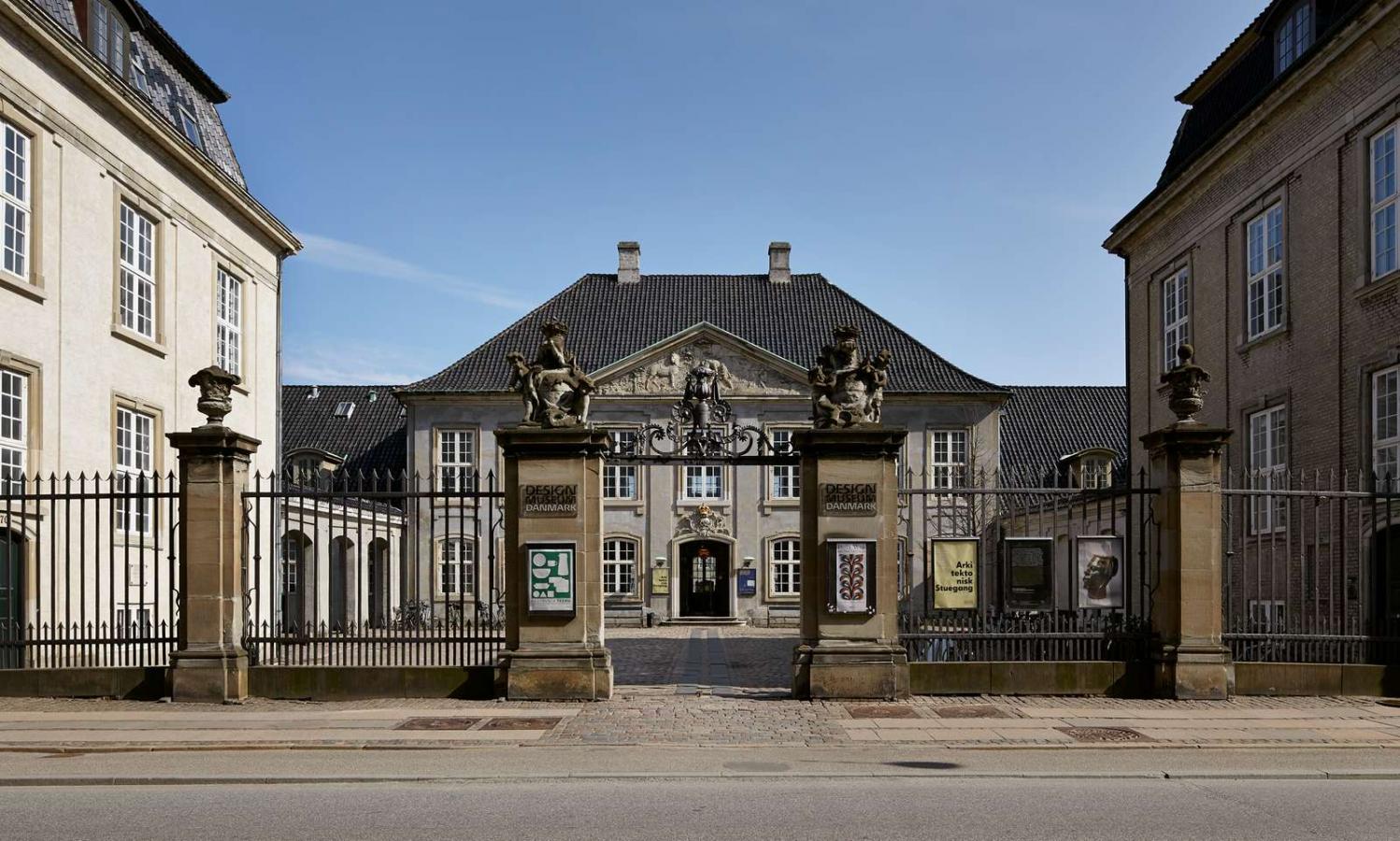 Designmuseum Danmark i Bredgade i hjertet af Københavns gamle Frederiksstad.