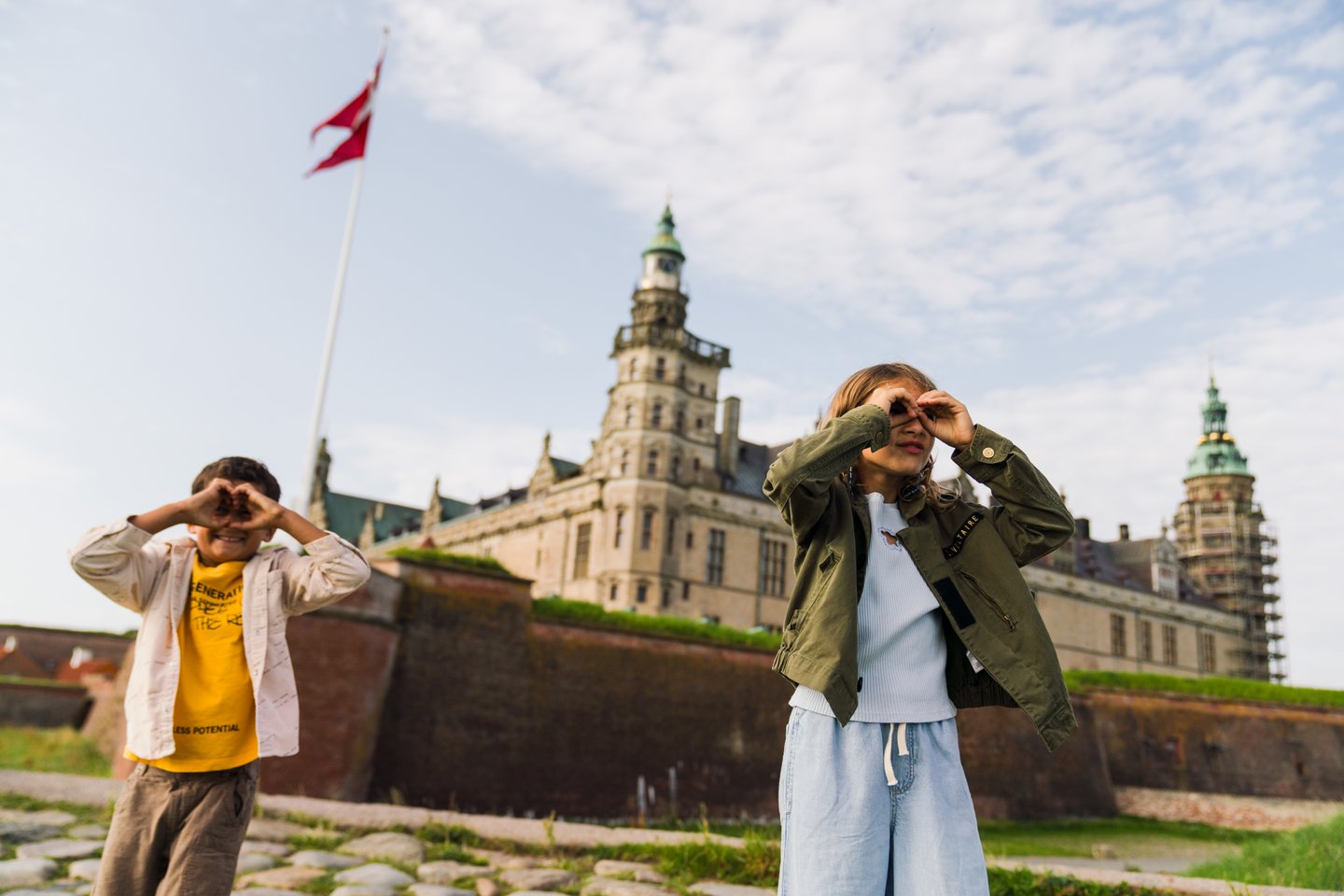 Kids having fun at Kronborg
