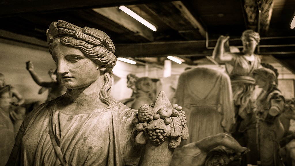 The Royal Cast Collection